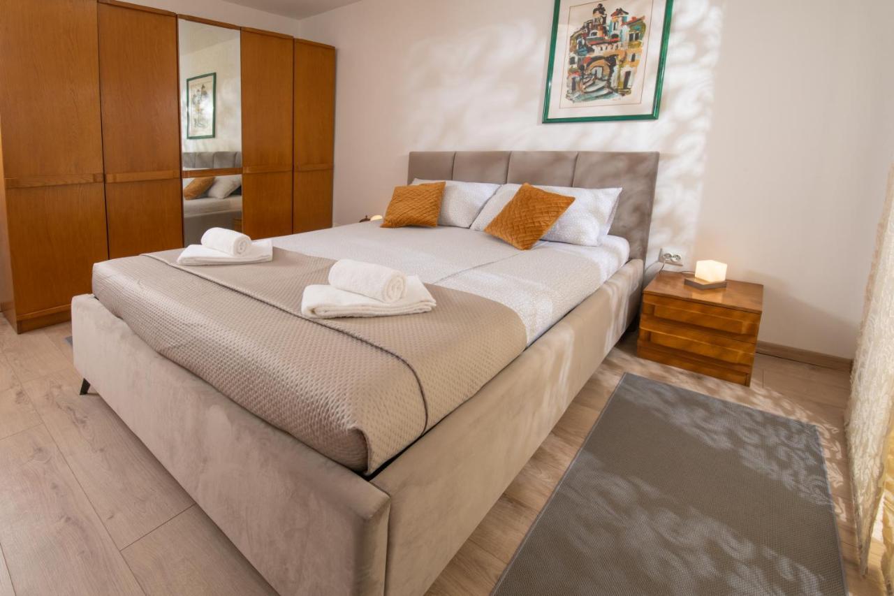 Apartman Point พูลา ภายนอก รูปภาพ