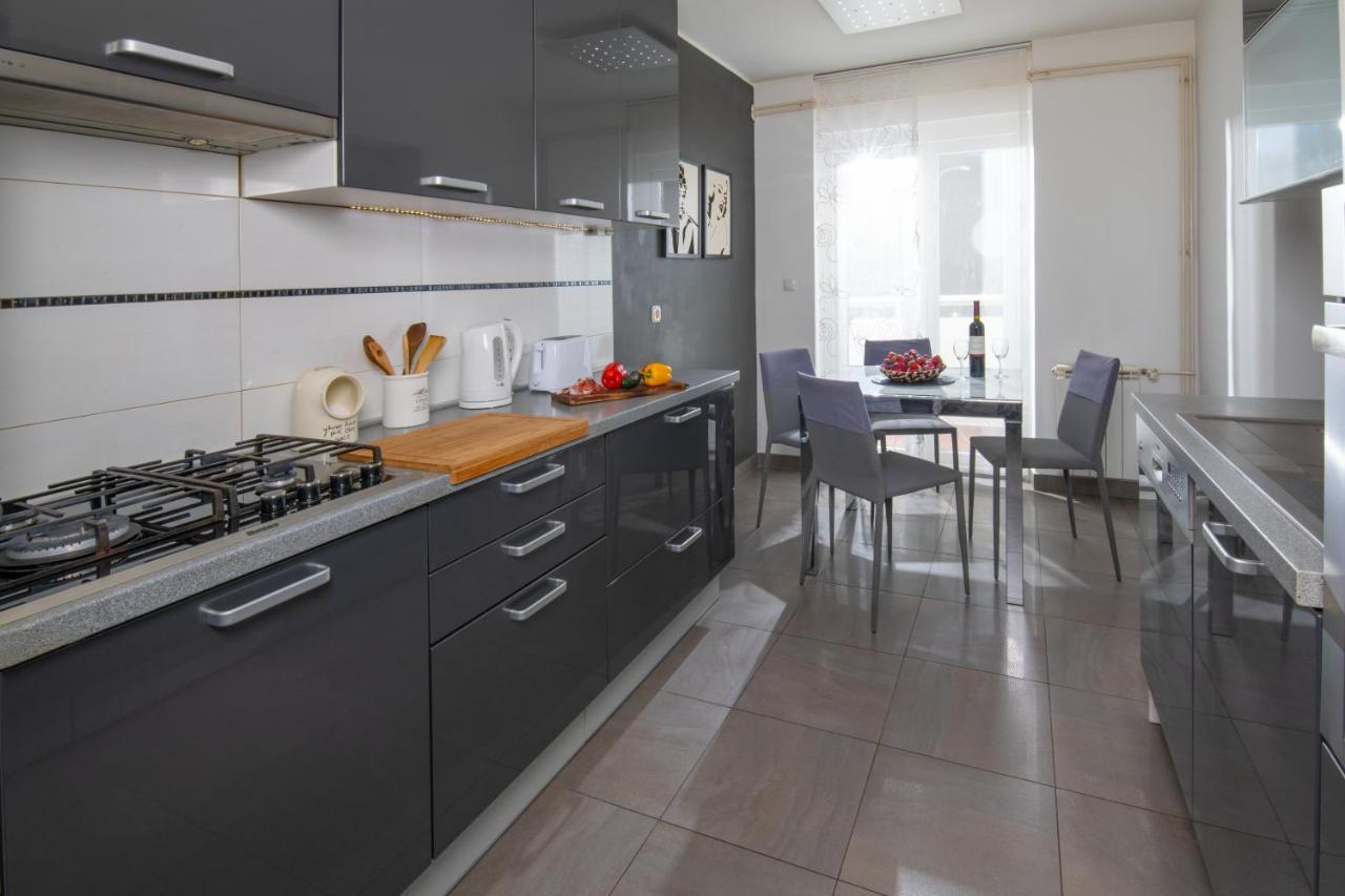 Apartman Point พูลา ภายนอก รูปภาพ