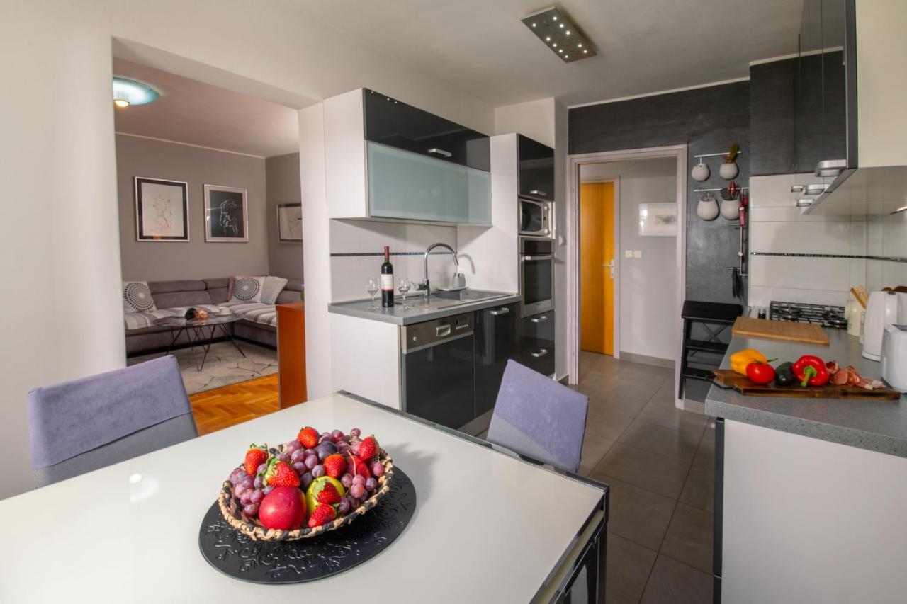 Apartman Point พูลา ภายนอก รูปภาพ
